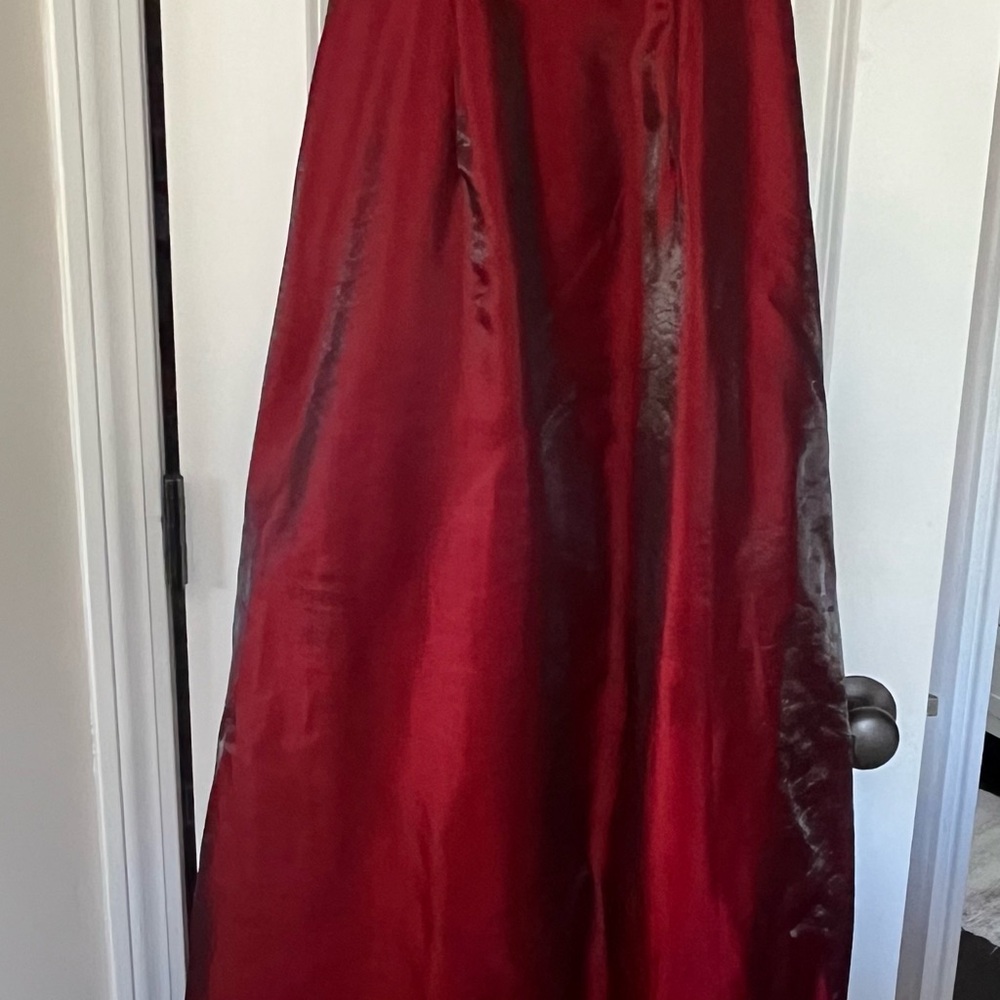 Elegant Red Satin Prom Dress